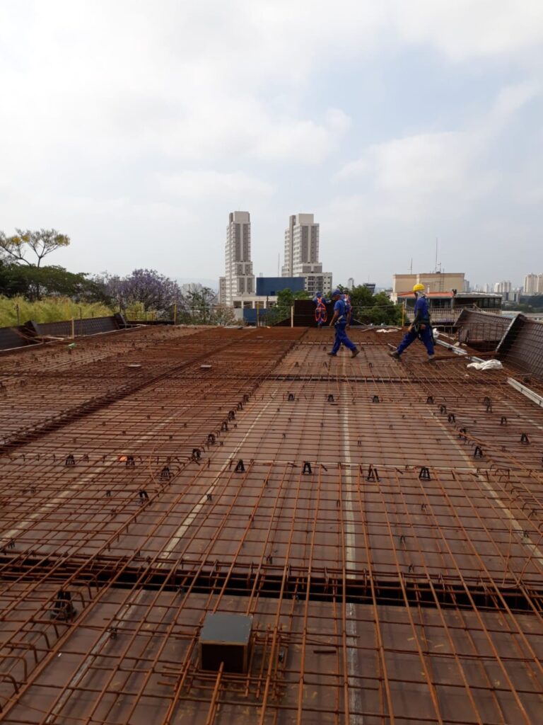 Estrutura de contenção e ampliação do Hospital Militar no Cambuci - São Paulo